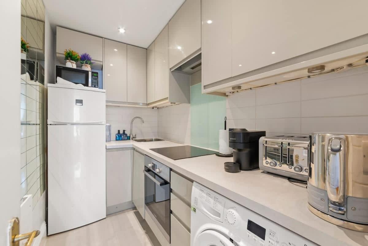 Sg, Classic Knightsbridge Loft Apartment London Eksteriør billede